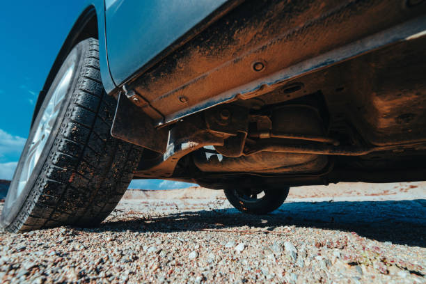 Comment les ingénieurs analysent-ils les caractéristiques de fatigue des coussinets en caoutchouc des systèmes de suspension automobile ?
